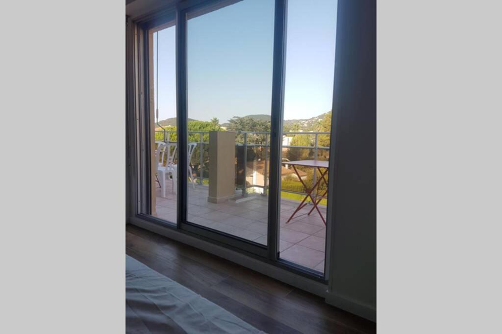 Appartement Deux Pieces , Climatise, Terrase, Cavalaire المظهر الخارجي الصورة